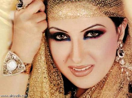 الفنانه زينب العسكري مع زوجها - صور مسربة 666180A90856B7E1C33B7D377Def43B6