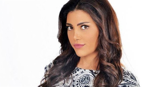 لن تتخيل كيف تغير شكل هذة الفنانة , ريهام حجاج facebook