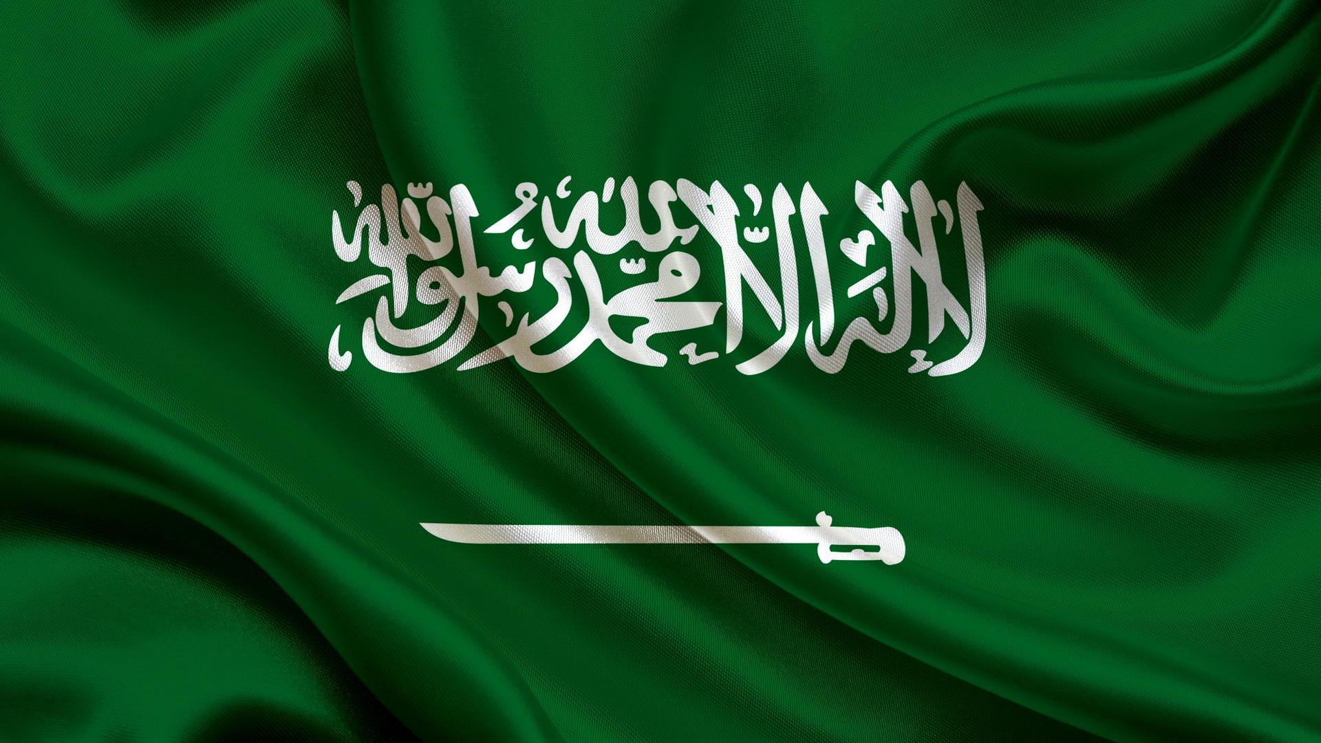 5D2948F9B85D01Afad9A666Bddb40095 صور علم السعودية - خلفيات واتس لعلم السعودية عايشه عمري