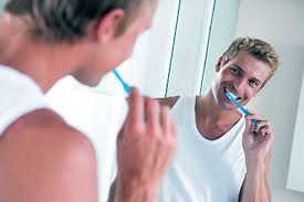 تنظيف الاسنان في المنام للعزباء