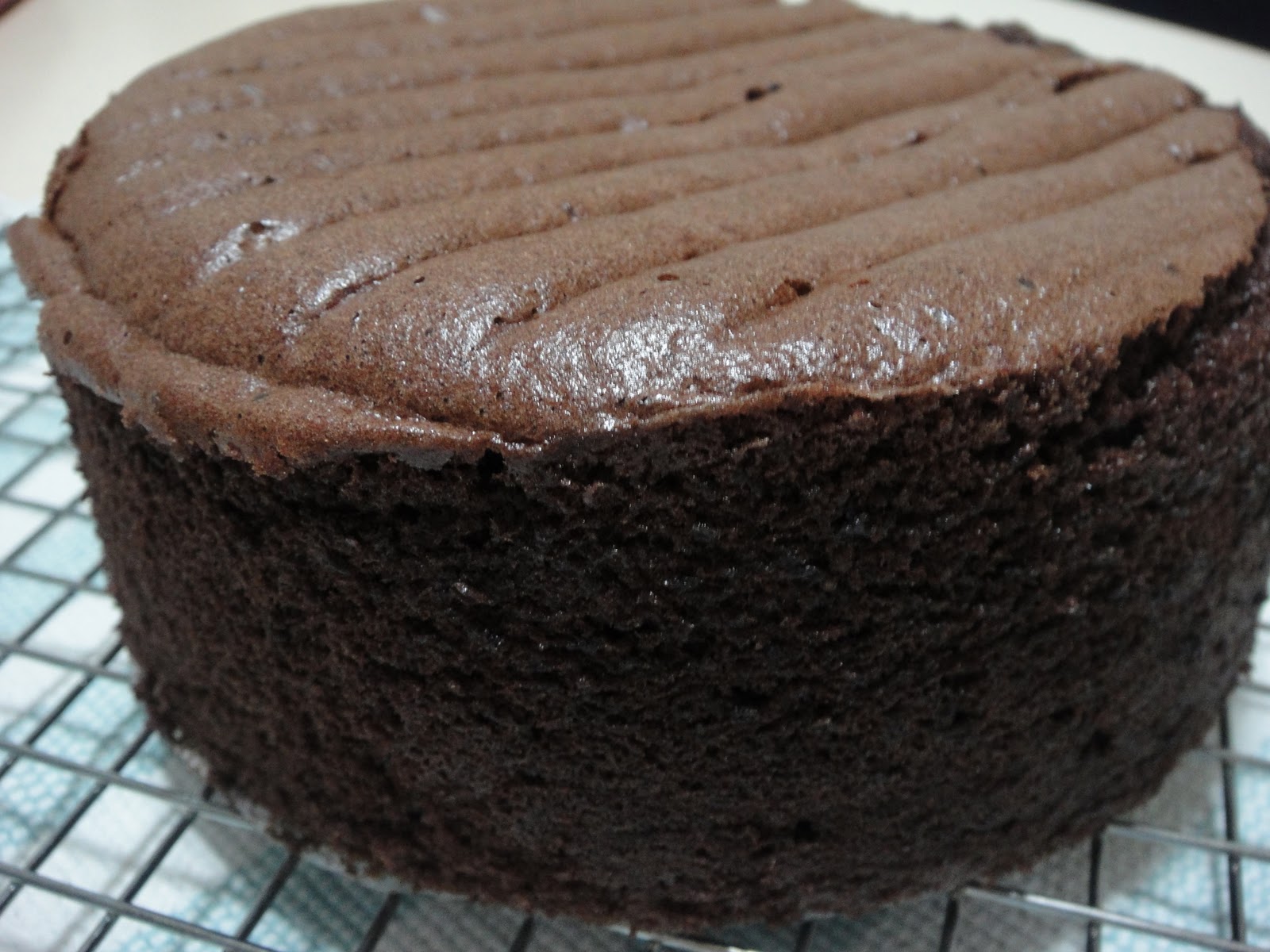 7034 The Modus Operandi Of Sponge Cake With Chocolate طريقة عمل الكيكة العادية بالشوكولاته - حضري اسرع كيكة على السريع بنكهة الشوكولاتة مشاعر حزينه